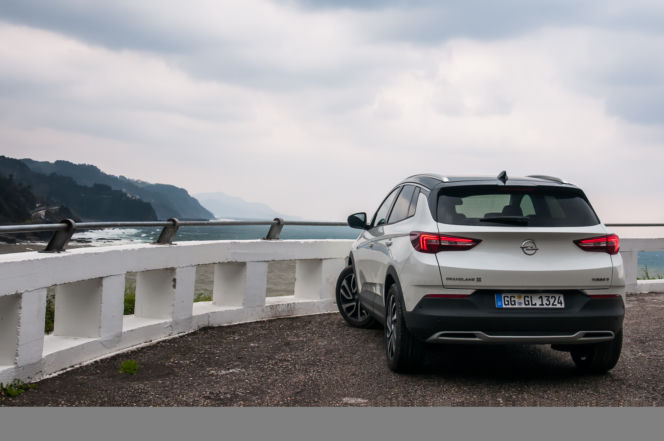 Opel Grandland X Ultimate 2.0 Diesel 177 KM