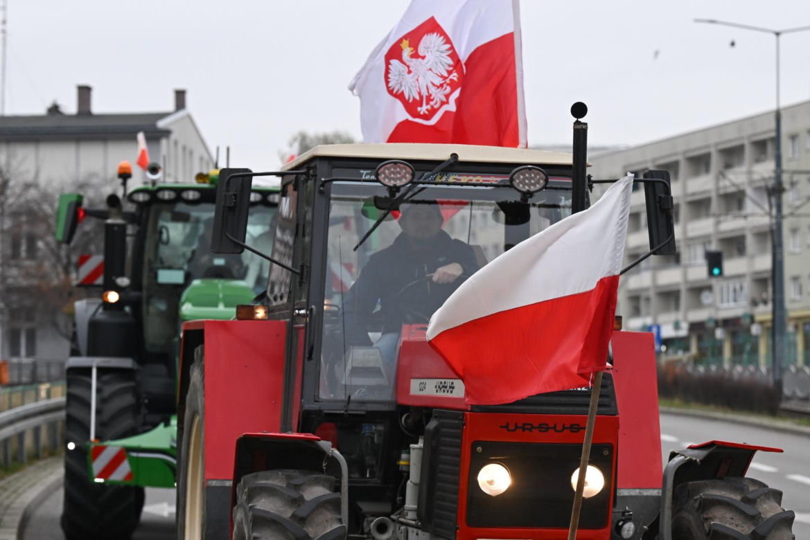W całym kraju protesty ostrzegawcze rolników. Największy w Elblągu [ZDJĘCIA]