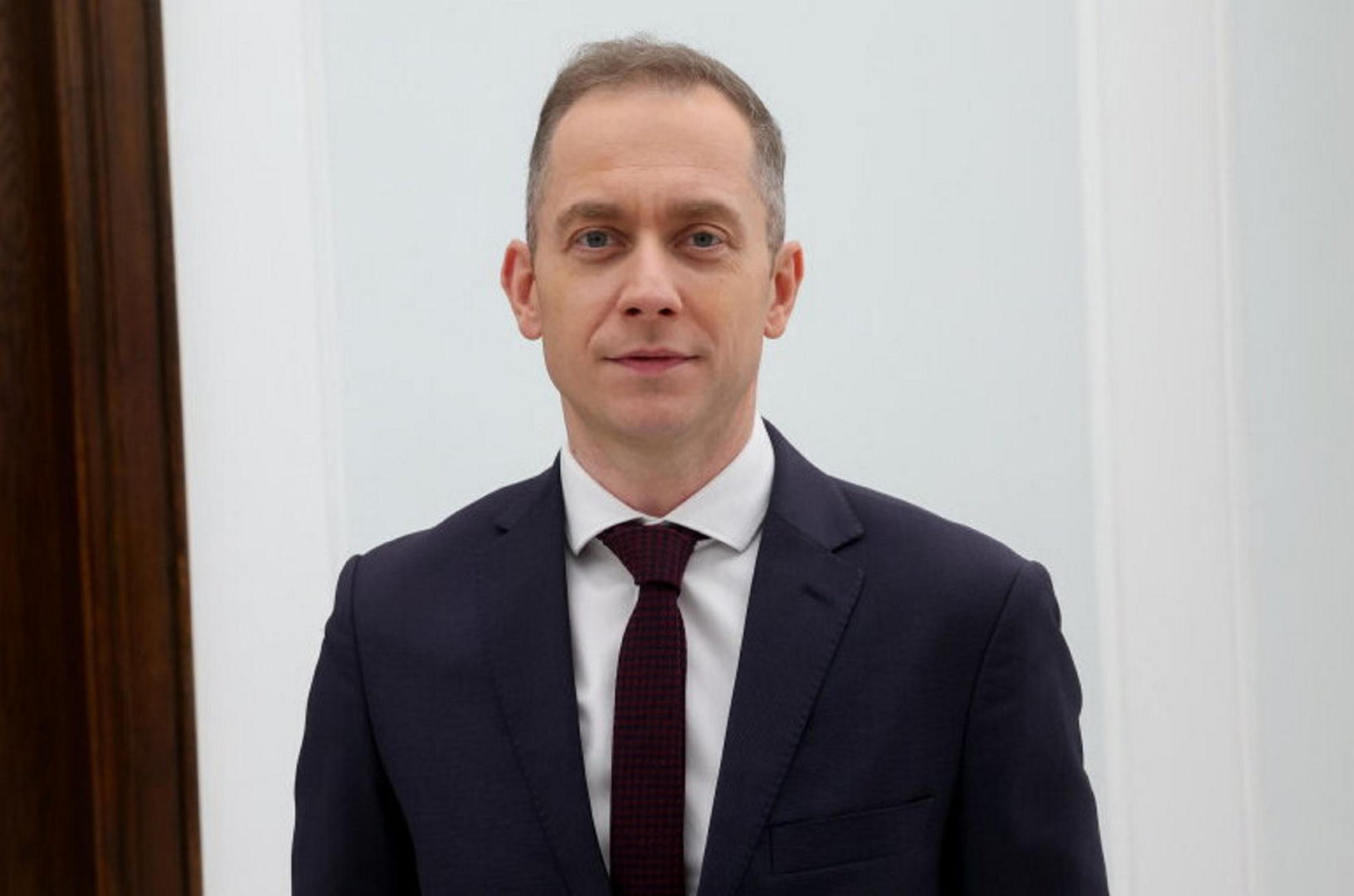 Gorąco wokół kandydata do TK! Tomczyk mówi wprost: „Nie rozłożymy rąk”