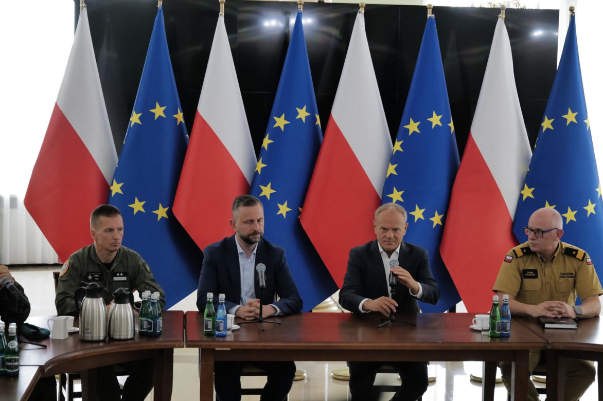 Donald Tusk na miejscu wybuchy na Lubelszczyźnie