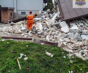 Jedna osoba ranna w wybuchu w domu jednorodzinnym w Kaczorowie
