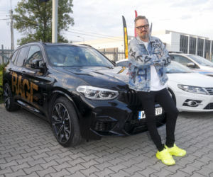 Większość kojarzy jego głos. Zamieni mikrofon na buty Tańca z Gwiazdami 