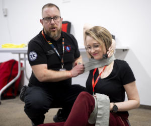 Aptekarze ćwiczą na wypadek wojny. Pierwsze takie szkolenie w Warszawie