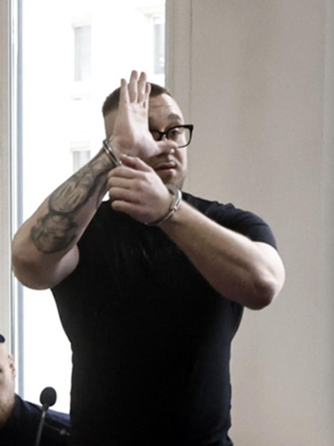 Łukasz Żak w sądzie. Sypie się linia obrony jego kolegów. Biegły: „Każdy ma obowiązek udzielenia pomocy”