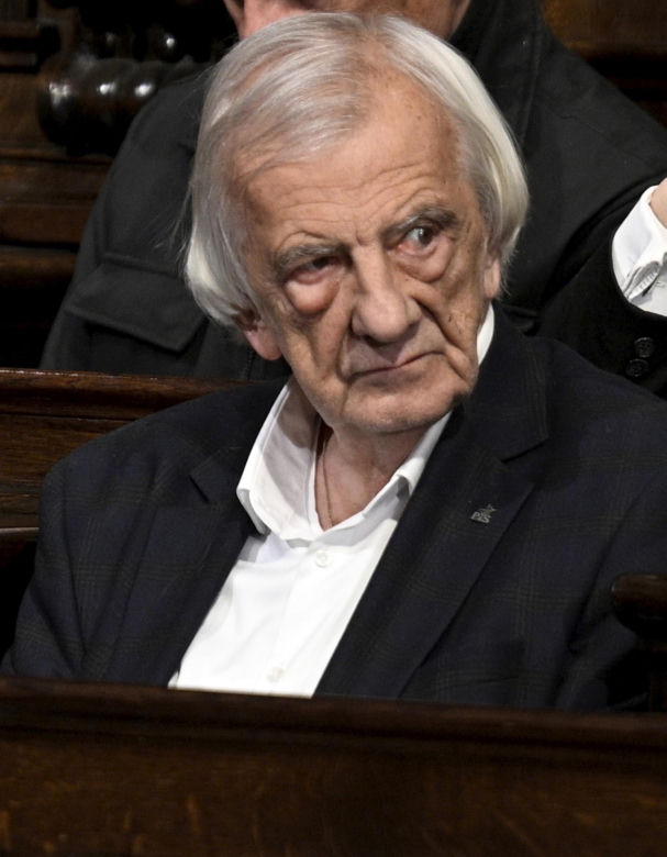 Msza za ofiary Smoleńska w Archikatedrze. Obecni Nawrocki i Kaczyńska