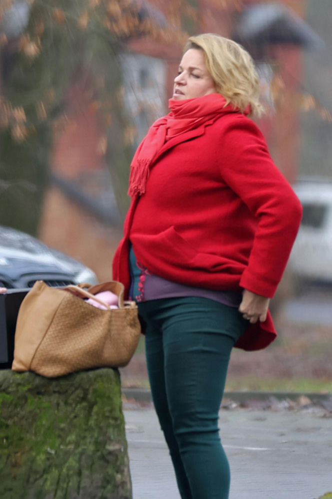 Katarzyna Bosacka w parku