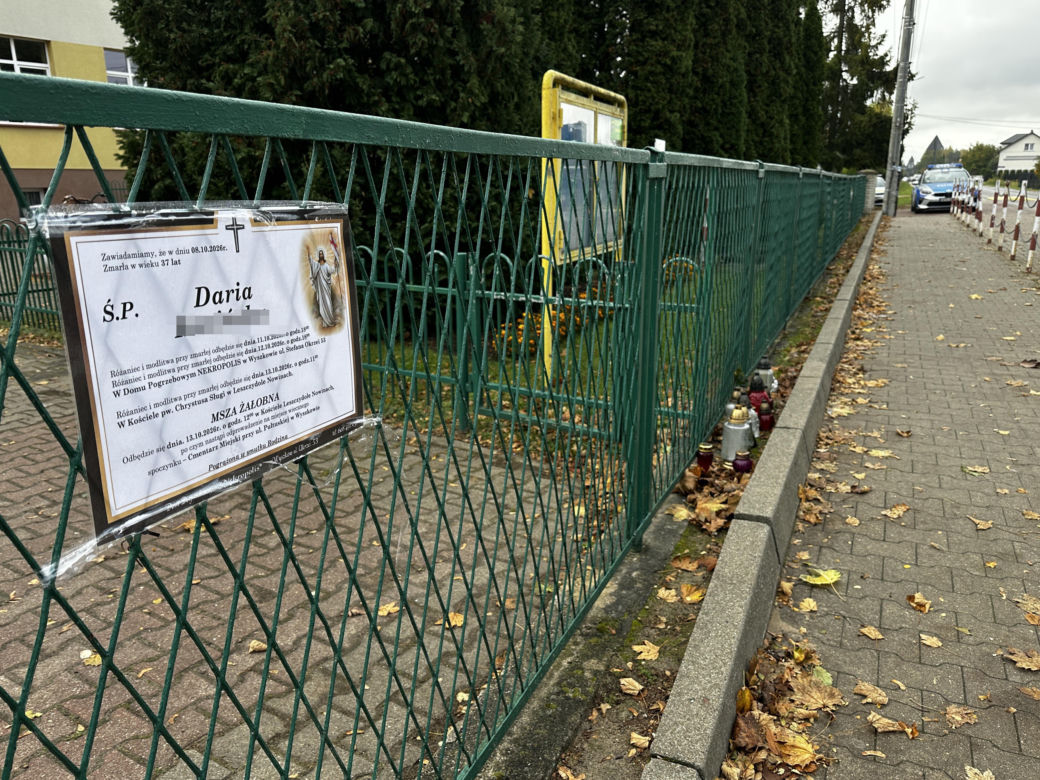 Woźna zginęła w szkole z rąk 15-latka. Bliscy pożegnali Darię. "Oddała życie za innych"