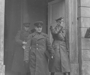 Białystok. Spotkanie niemieckich i radzieckich oficerów, 1939 r.