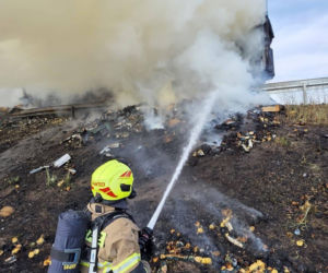 Pożar naczepy ciężarówki spowodował kilkugodzinne utrudnienia na autostradzie A2 w powiecie siedleckim