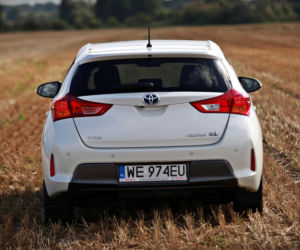 Toyota Auris Hybrid