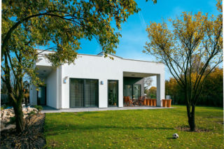 Parterowy dom modernistyczny