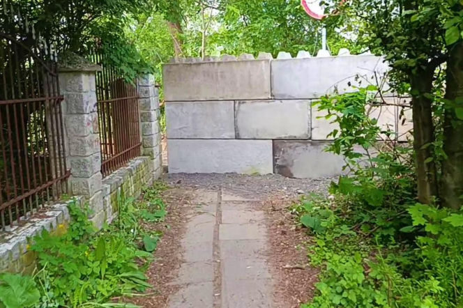 Mur między osiedlami w Szczecinie