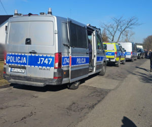 17-latek z Kadłuba zarąbał dwie osoby. Prokuratura ujawnia, co się z nim stanie. Szokujące!