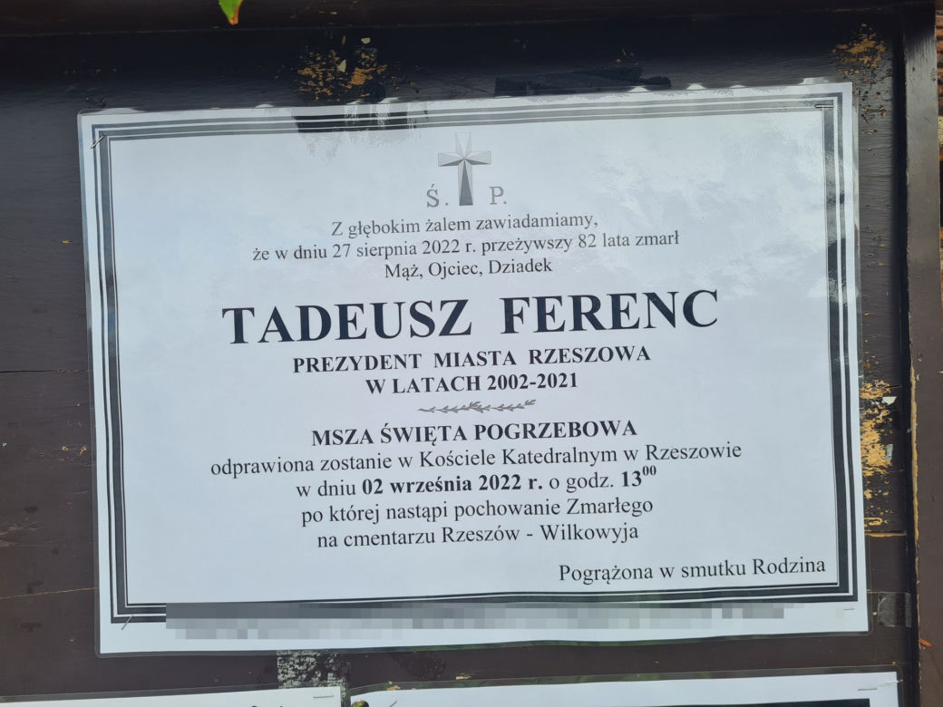Rzeszowianie tłumnie przychodzą na grób Tadeusza Ferenca