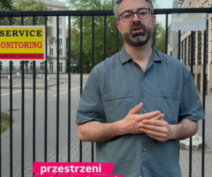 Radny chce oddać mieszkańcom parking przed urzędem dzielnicy. „Więcej szkody niż pożytku”