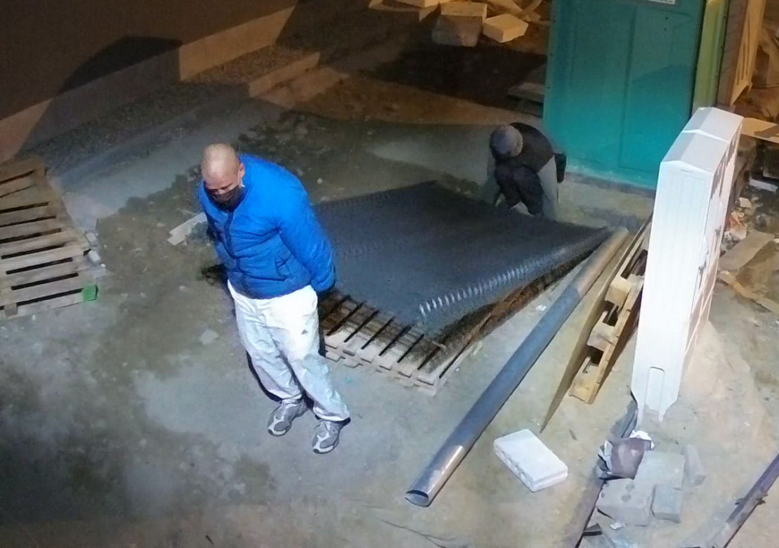Policja z Bydgoszczy szuka tych mężczyzn. Rozpoznajesz ich?