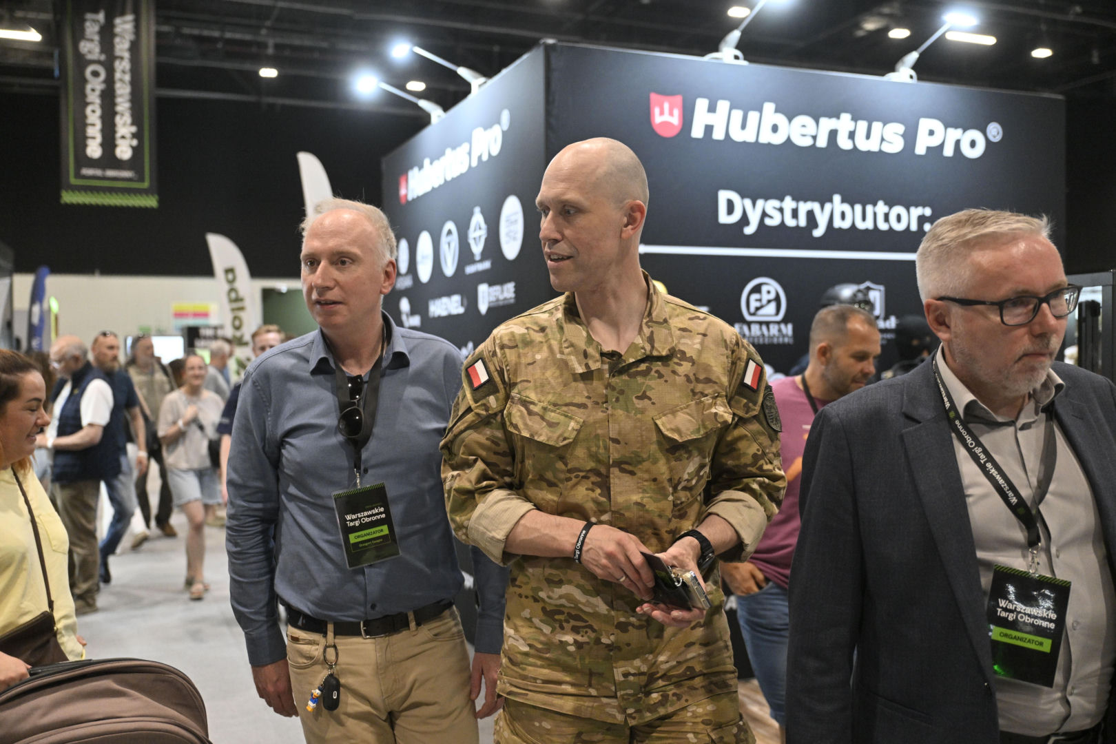 Warszawskie Targi Obronne. Scena Biała. Fire chat: Gen. Chmielewski o pasji do cyberbezpieczeństwa i i ekstremalnego biegania