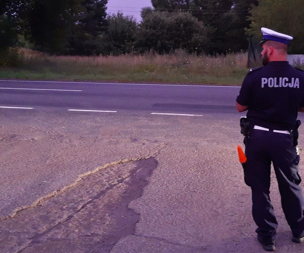 Złotów. Pijany kierowca zaproponował pomoc policjantom. Kompletna głupota 50-latka