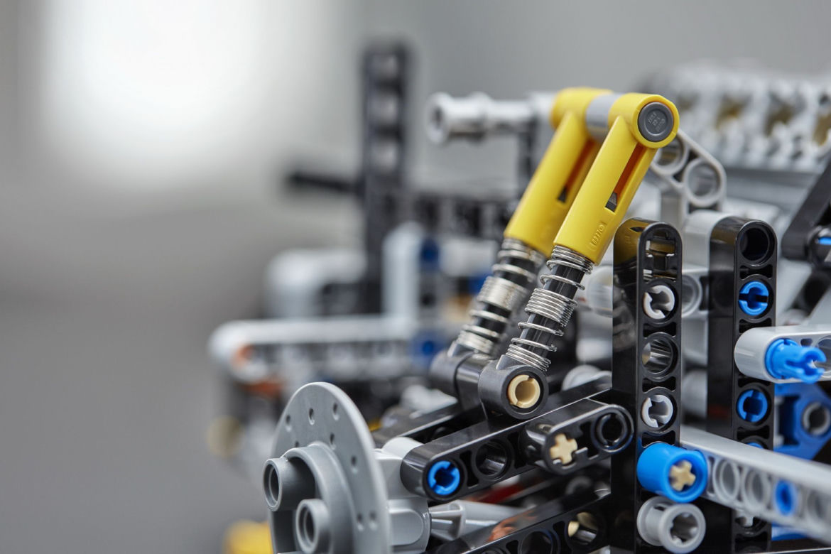 Bugatti Chiron z klocków LEGO