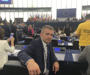Poradnik dla świerzaków. Nowi w Europarlamencie