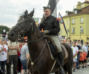 Burza po wizycie Olszańskiego przy Grobie Nieznanego Żołnierza. Wojsko wyjaśnia sprawę