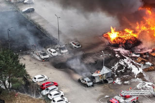 Potężny pożar w Czosnowie