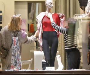 Anna Kalczyńska na zakupach