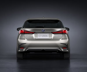 Lexus CT200h lifting 2018