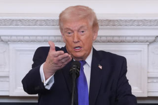 Zaskakująca decyzja Trumpa. Cło na cały świat! Czy to koniec tanich zakupów?