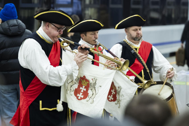 Minister kultury ruszyła na świąteczne zakupy