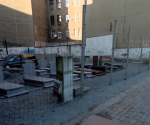 Wystawa nagrobków w centrum Szczecina