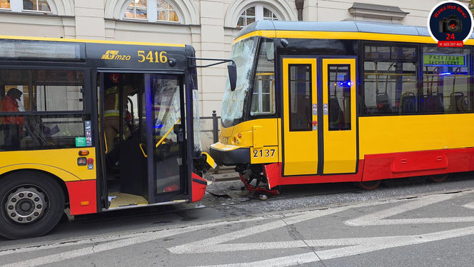 Zderzenie tramwajów i autobusu w Warszawie 18.11.2025