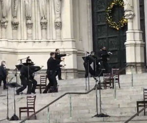 Napastnika zabiła policja