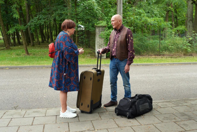 Barwy szczęścia, odcinek 3288. Irenka (Krystyna Tkacz), Tolek (Marek Siudym)