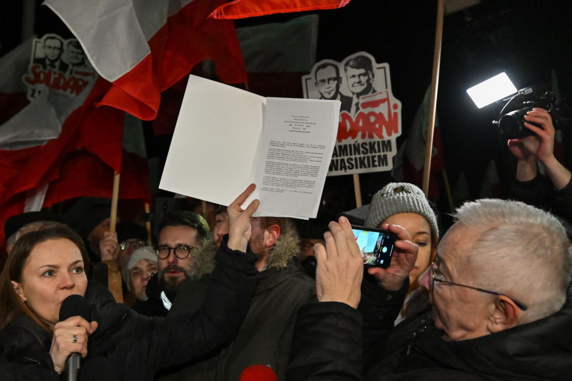 Manifestacje przed zakładami karnymi, w których przebywali Mariusz Kamiński i Maciej Wąsik