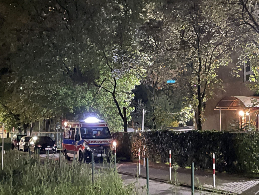 Strażnik miejski wypadł wczoraj z okna budynku komendy