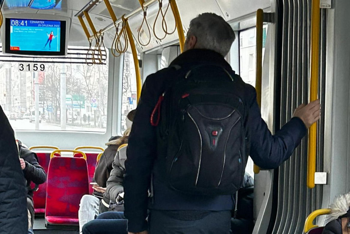 Robert Biedroń zaczepiany w tramwaju przez współpasażerów