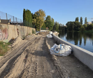 Tak zmieniają się bulwary nad Brdą. Trwa rewitalizacja nabrzeża w Bydgoszczy