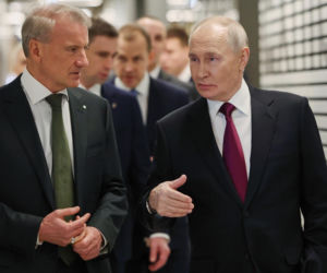 Robot podszedł do Putina! Nie zgadniesz, co zrobił potem