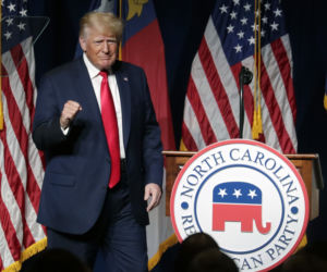 Awantura o spodnie Trumpa! Coś było nie tak