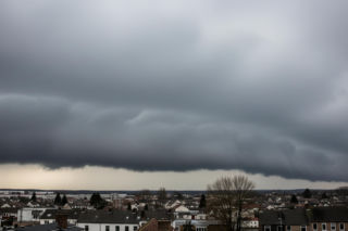 Ciemne chmury nad Końskiem. Czy 5.12.2025 pogoda zgotuje nam niespodziankę?