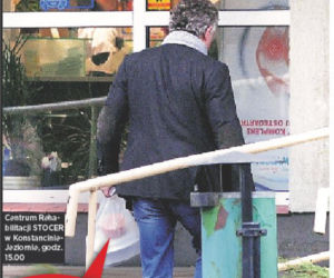 Nosi jej pomidorową