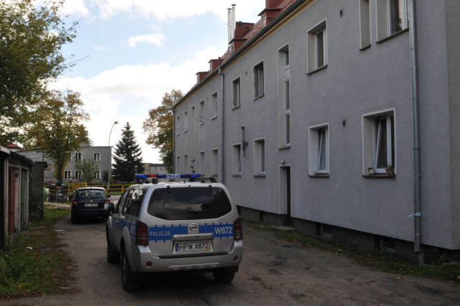 Rodzice wyrzucili noworodka na śmieci!