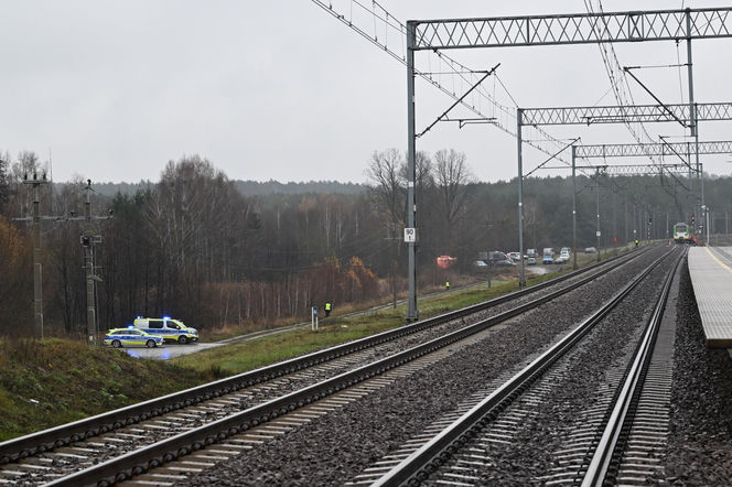 Nagłe zatrzymanie pociągu pod Puławami. Mamy zdjęcia!