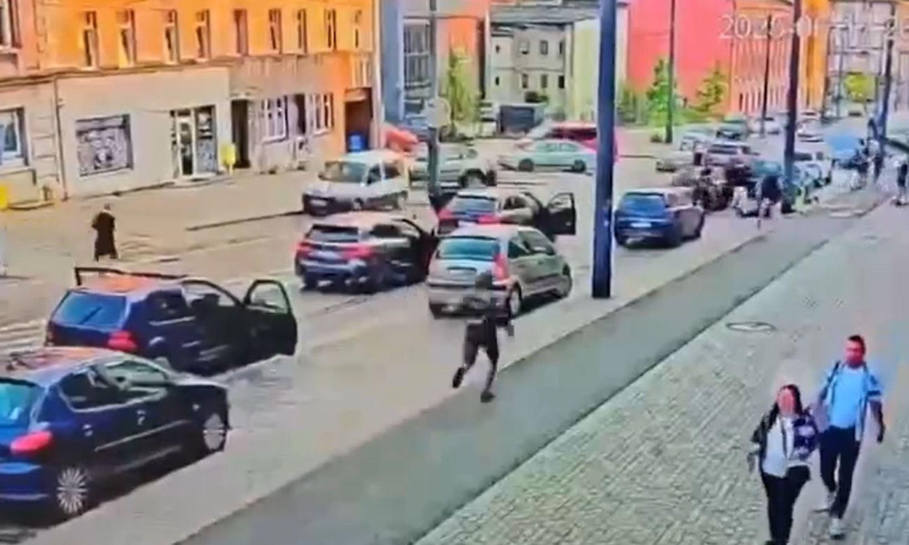Rajd po Chorzowie. Kibice GKS Katowice napadli przypadkowych przechodniów