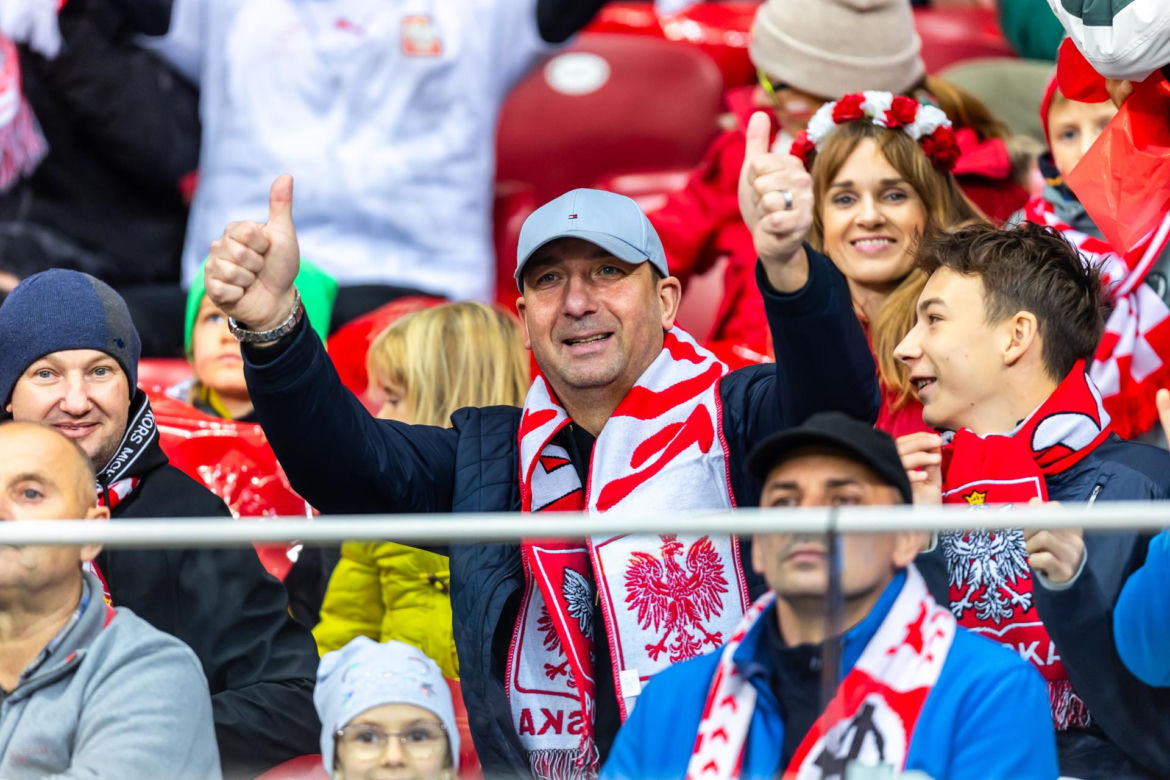 Kibice na meczu Polska -Mołdawia