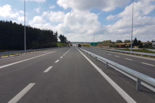 Kierowcy, pojedziecie szybciej przez Pomorze! Obwodnica Kościerzyny już otwarta!