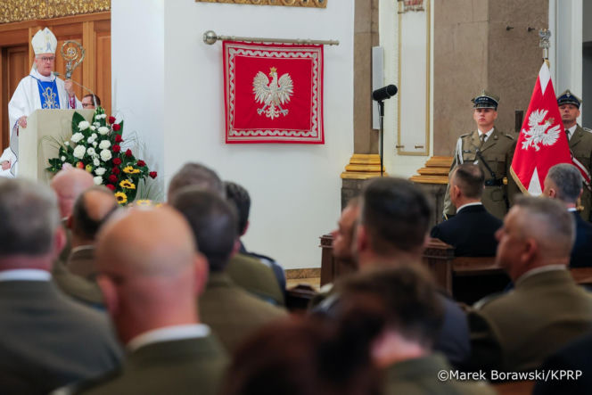 Karol i Marta Nawroccy na obchodach Święta Wojska Polskiego