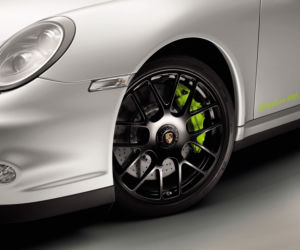 Porsche 911 Turbo S Edition 918 Spyder
