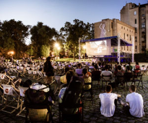 Kino plenerowe na Wyspie Słodowej